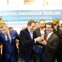 57af40eceb10bb1a58d1285b